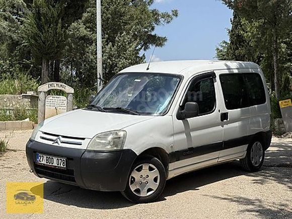 ULUÇAY AUTO'DAN 2008 MODEL BOYASIZ HATASIZ CITROEN BERLİNGO