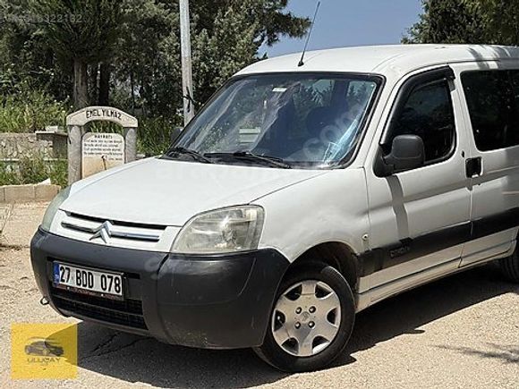ULUÇAY AUTO'DAN 2008 MODEL BOYASIZ HATASIZ CITROEN BERLİNGO