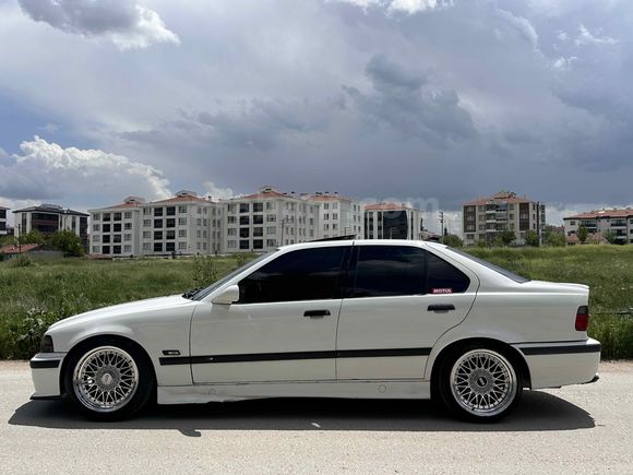 Galeriden BMW 3 Serisi 320i 1994 Model Eskişehir