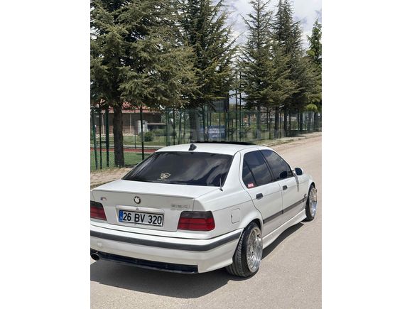 Galeriden BMW 3 Serisi 320i 1994 Model Eskişehir