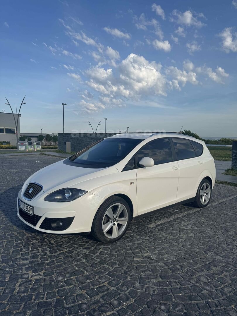 Sahibinden Seat Altea 1.6 TDI Style XL 2013 Model İstanbul 247.000 km Beyaz 1