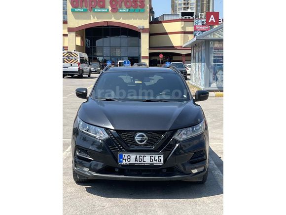 Sahibinden Nissan Qashqai 1.3 DIG-T Midnight Edition 2020 Model 