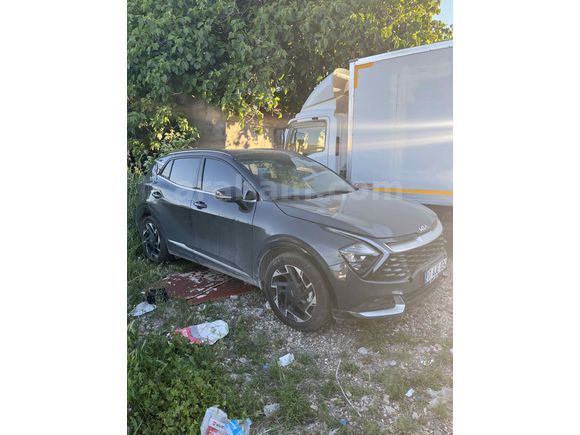 Sahibinden Kia Sportage 1.6 T-GDI Prestige Smart 2024 Model  8000 km Gri