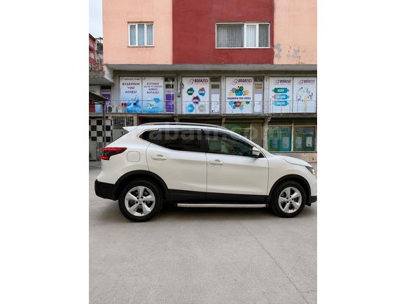 Sahibinden Nissan Qashqai 1.2 DIG-T Sky Pack 2018 Model
