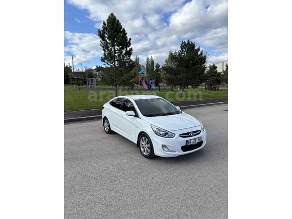 Sahibinden Hyundai Accent Blue 1.6 CRDI Mode Plus 2015 Model 