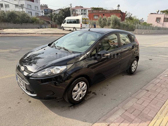 Otomatik 143 bin km'de 2010 model fiesta