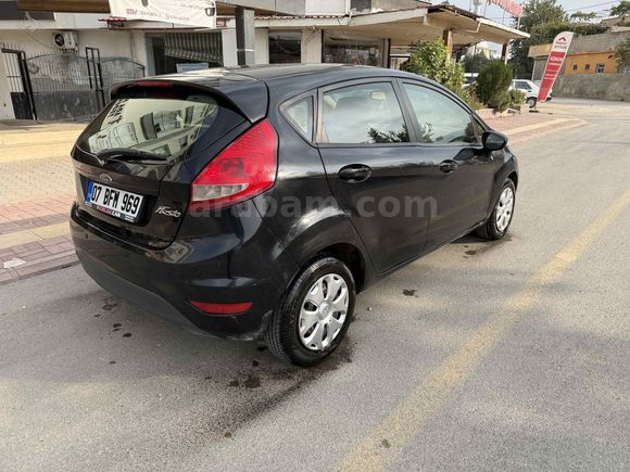Otomatik 143 bin km'de 2010 model fiesta