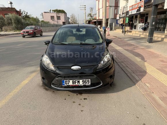 Otomatik 143 bin km'de 2010 model fiesta