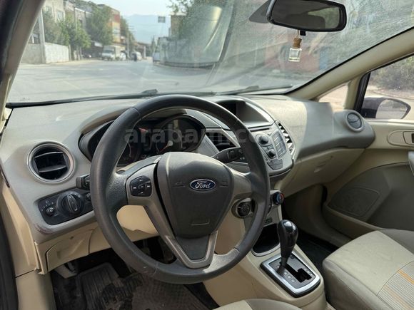 Otomatik 143 bin km'de 2010 model fiesta