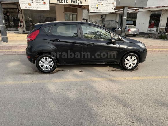 Otomatik 143 bin km'de 2010 model fiesta