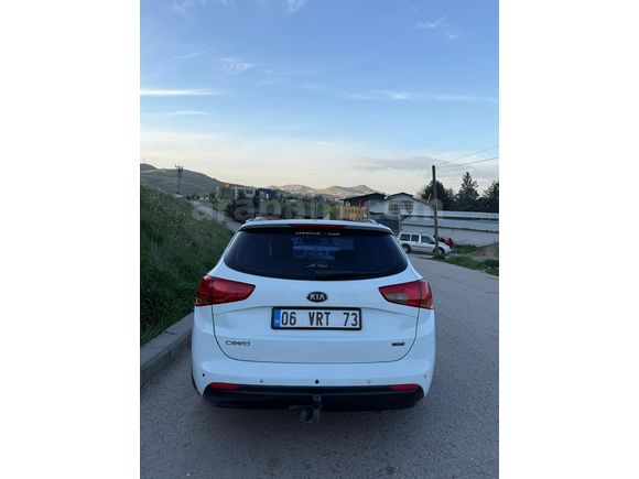 Sahibinden Kia Ceed 1.6 CRDi Concept Plus SW 2012 Model