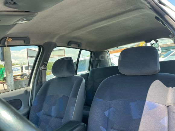 klas oto kartepe Renault Clio 1.4 RTA 1999 Model Kocaeli