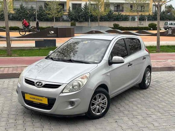  Hyundai i20 1.4 CRDi JUMP 2011 Model 