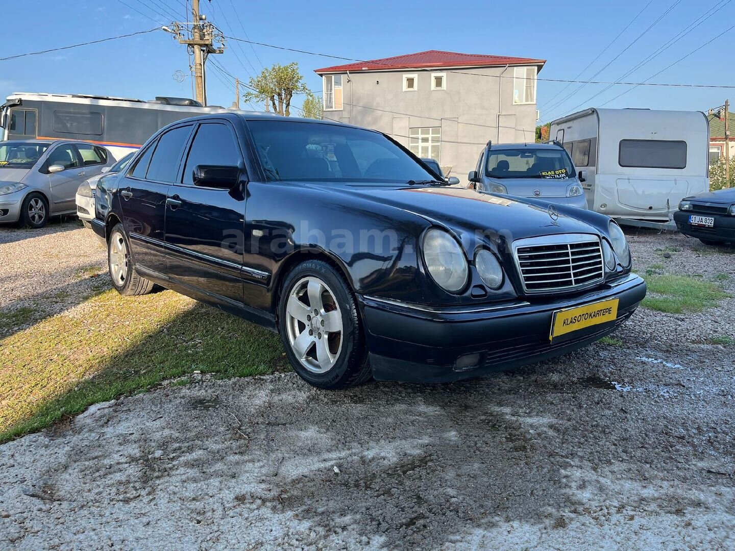 Galeriden Mercedes - Benz E 200 Avantgarde 1996 Model Kocaeli 370.000 km Mor 6