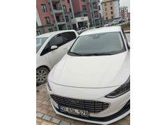   2024 FOCUS 1.5 ECOBLUE TITANIUM STİL / HATASIZ / 8.000 KM