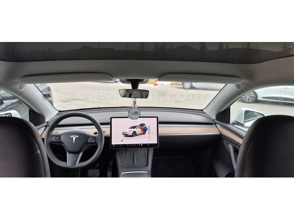 Sahibinden Tesla Model Y Standart Range 2025 Model GeliştirilmişOtopilot dahil 