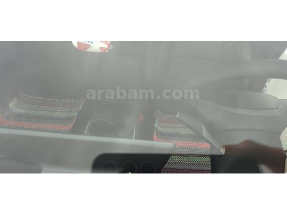 Sahibinden Tesla Model Y Standart Range 2025 Model GeliştirilmişOtopilot dahil 