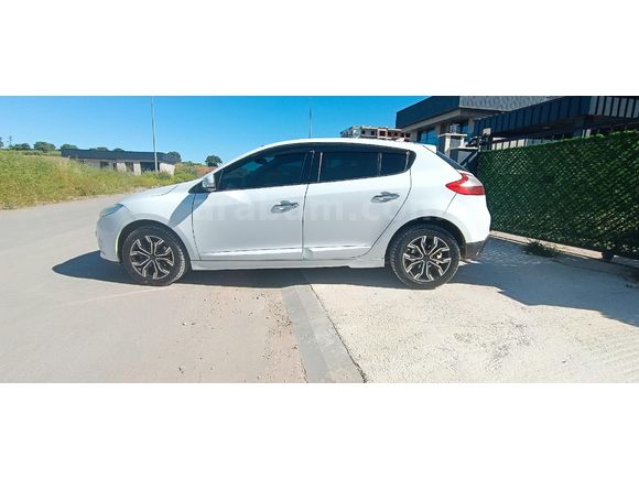 Sahibinden Renault Megane 1.5 dCi Dynamique 2012 Model  190.000 km Beyaz