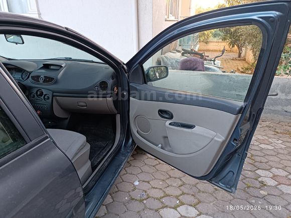 Sahibinden Renault Clio 1.2 Expression 2006 Model