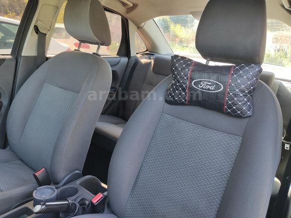 Sahibinden Ford Focus 1.6 TDCi Trend 2006 Model