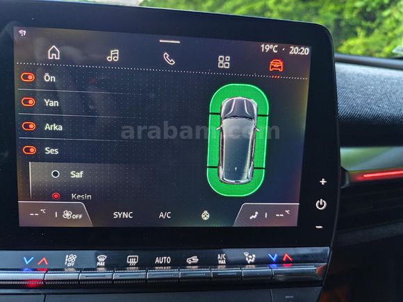 2024 ÇIKIŞLI HATASIZ DEĞİŞENSİZ BOYASIZ MEGAN E TECH 218HP EV60