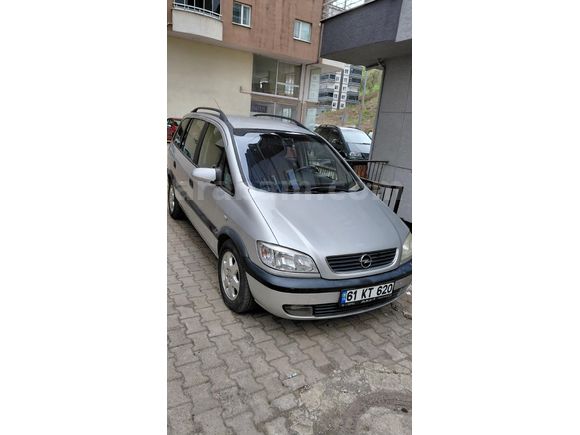 otomobil ruhsatlı Opel Zafira 2.200motor turbo dizel 2002 Model