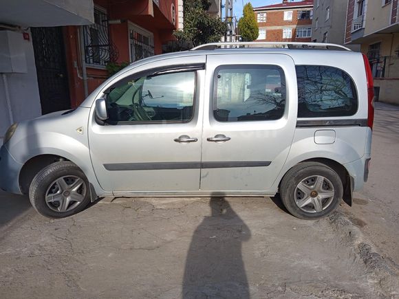 Sahibinden Renault Kangoo Multix 1.5 dCi Extreme 2010 Model