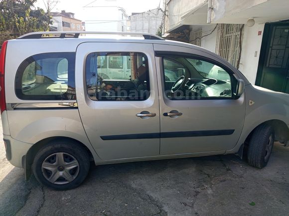 Sahibinden Renault Kangoo Multix 1.5 dCi Extreme 2010 Model
