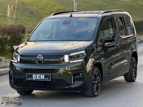 2024 MODEL BERLİNGO FEEL BOLD HATASIZ BOYASIZ 36.ooo KM + KREDİ