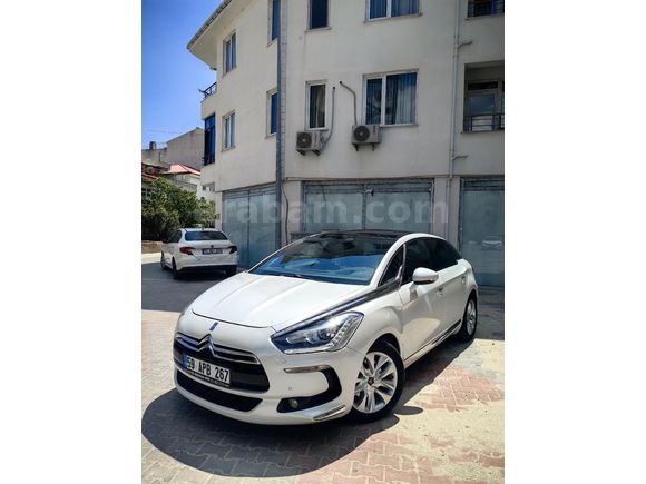 DS5 1.6 e-HDi D-SPORT C.TAVAN/DENON/HEAD UP DİSPLAY/Bakımlı/En Dolusu