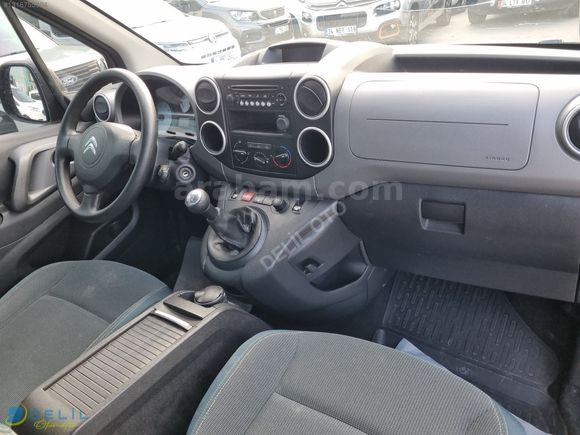 DELİL OTOMOTİV'DEN 2017 MODEL 137 BİN KM DE CİTROEN BERLİNGO