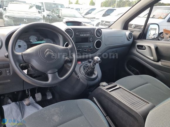 DELİL OTOMOTİV'DEN 2017 MODEL 137 BİN KM DE CİTROEN BERLİNGO
