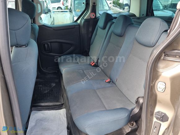 DELİL OTOMOTİV'DEN 2017 MODEL 137 BİN KM DE CİTROEN BERLİNGO