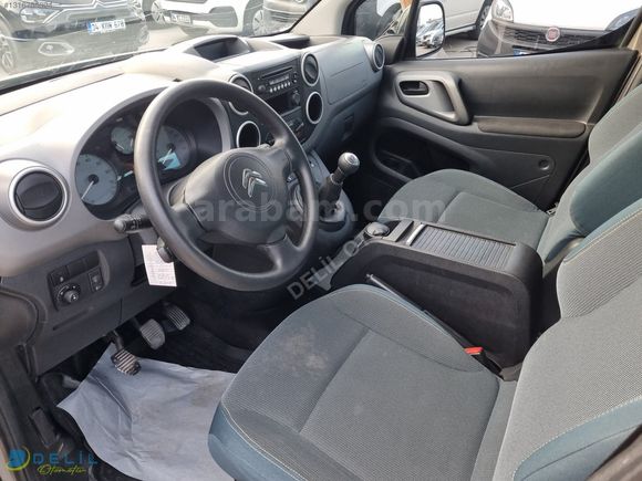 DELİL OTOMOTİV'DEN 2017 MODEL 137 BİN KM DE CİTROEN BERLİNGO