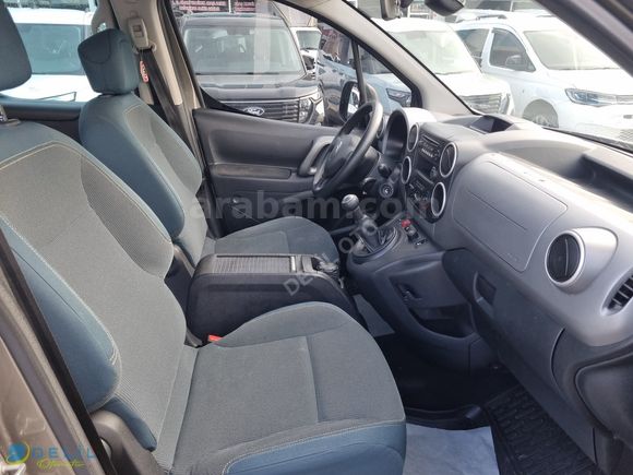 DELİL OTOMOTİV'DEN 2017 MODEL 137 BİN KM DE CİTROEN BERLİNGO