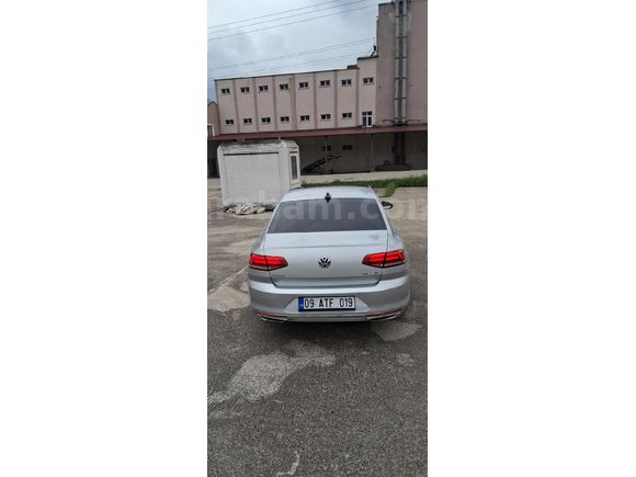 Turbo Benzin Passat 1.4 TSi BlueMotion Comfortline 2015 Model