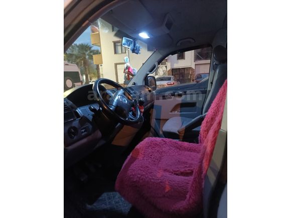 Sahibinden Volkswagen Transporter MultiVan 2.5 TDI 2004 Model  356.000 km Aktif Kullanıyorum Hiçbir Sıkıntı sorunu Yoktur.