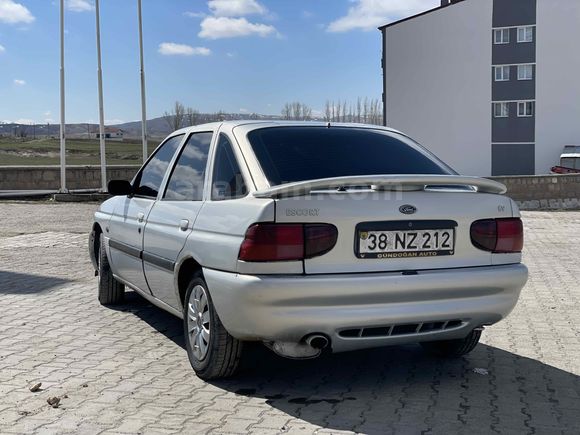 Sahibinden Ford Escort 1.6 CL 1997 Model 