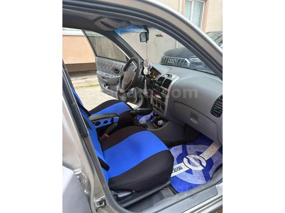 2 ci sahibinden Bakımlı hyunai accent 2006