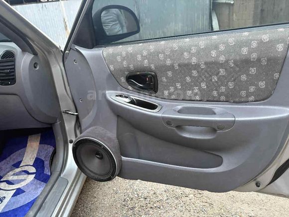 2 ci sahibinden Bakımlı hyunai accent 2006