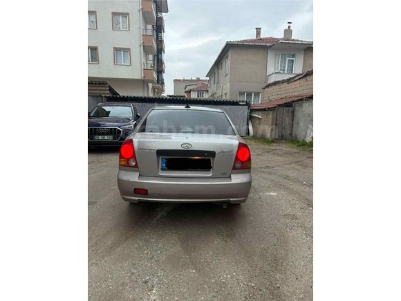 2 ci sahibinden Bakımlı hyunai accent 2006
