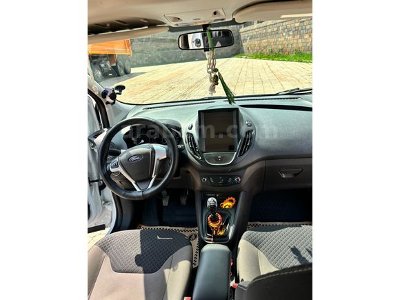Sahibinden Ford Tourneo Courier 1.5 EcoBlue Deluxe 2023 Model