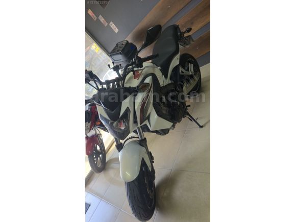 HONDA CB 650F 36000 KM DE 2015 MODEL. HASARSIZ KAZASIZ