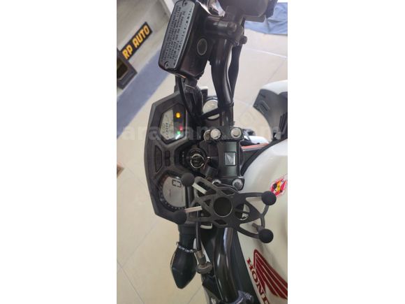 HONDA CB 650F 36000 KM DE 2015 MODEL. HASARSIZ KAZASIZ