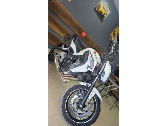 HONDA CB 650F 36000 KM DE 2015 MODEL. HASARSIZ KAZASIZ
