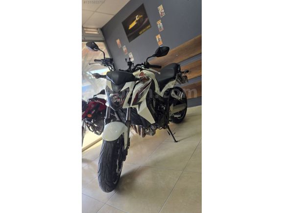 HONDA CB 650F 36000 KM DE 2015 MODEL. HASARSIZ KAZASIZ