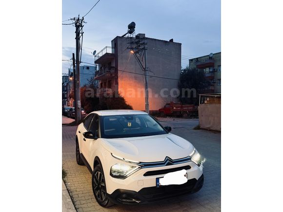 Sahibinden Citroen C4 1.2 PureTech Feel Bold 2022 Model İzmir