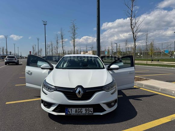 Sahibinden Renault Megane 1.5 dCi Touch 2016 Model 