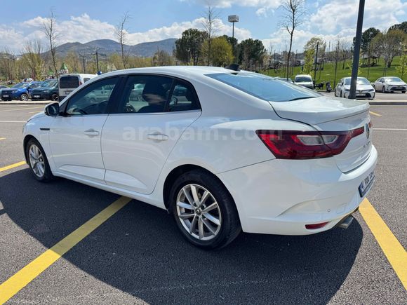 Sahibinden Renault Megane 1.5 dCi Touch 2016 Model 