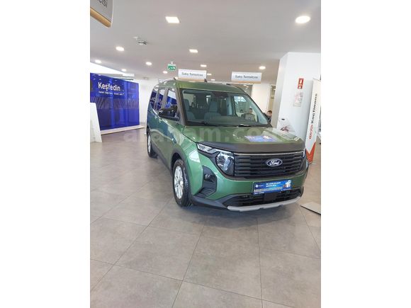 Sahibinden Güvenlik paketli Ford Tourneo Courier 1.5 EcoBlue Titanium 2024 Model İstanbul 9.000 km Yeşil